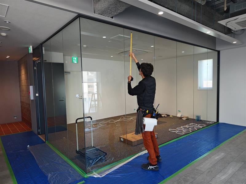 目隠しフィルム施工（施工前）