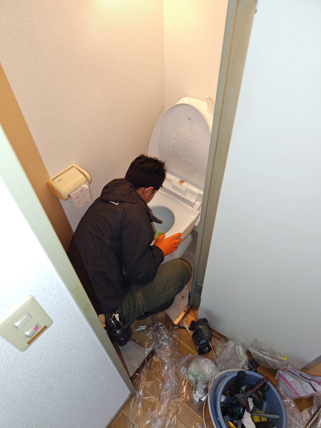 トイレ便器の交換工事（施工前）