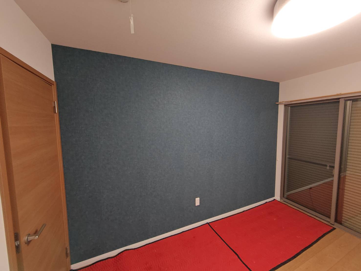 貼ってはがせる壁紙！（施工後）