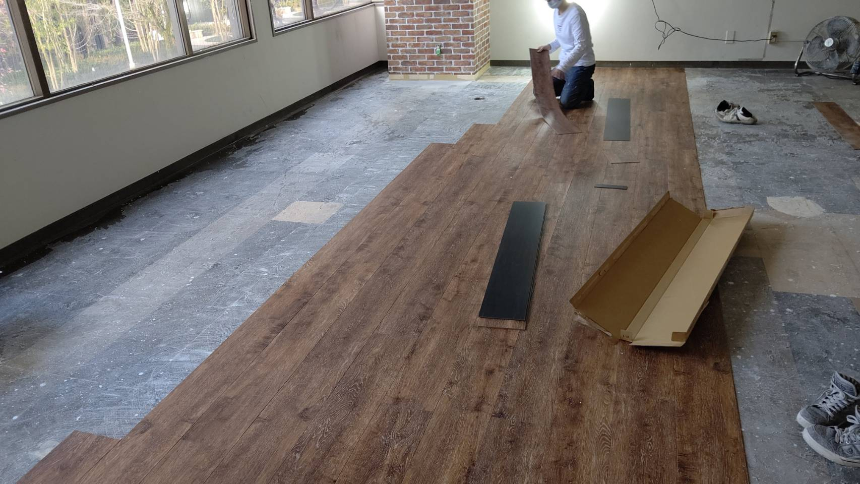 床貼り作業（施工後）